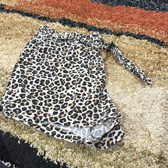 Jolt Linen Animal Print Brown and Black Shorts Women’s Large - Picture 8 of 8